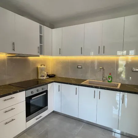 Arian Apartmán *